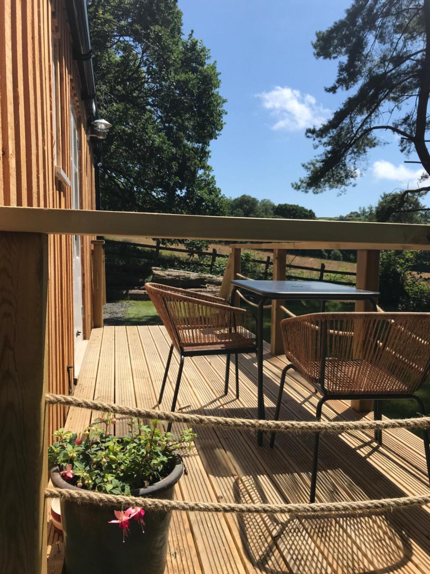 Shepherd'S Hut At Rosewood House 리스커드 외부 사진